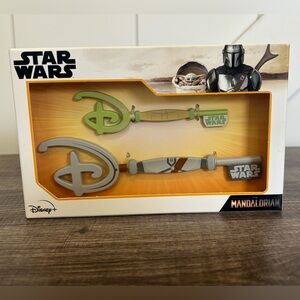 Disney Star Wars Mandalorian Collectible Key Set